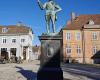 King Frederik II Statue